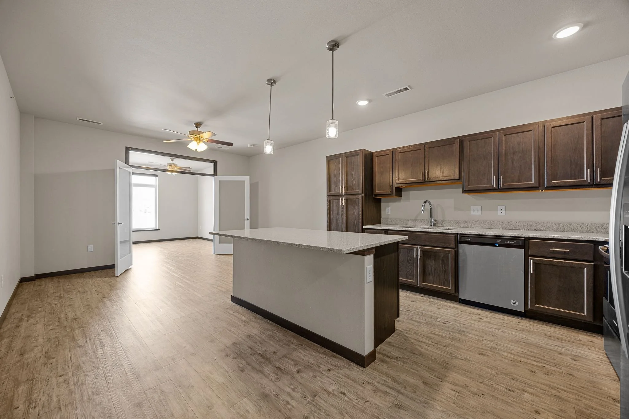 26_950_Commercial_St (25 of 33).jpg