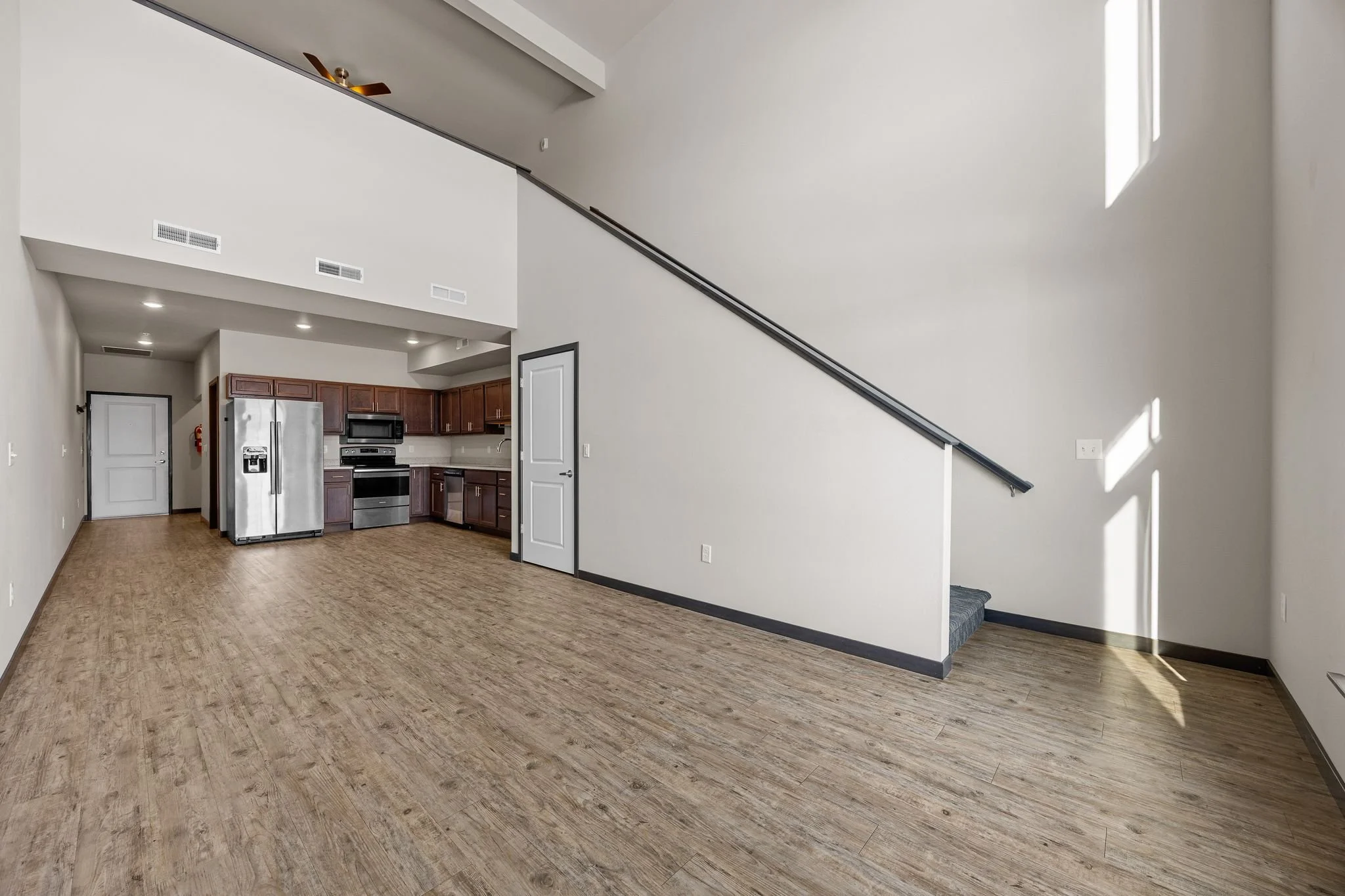 14_950_Commercial_St (13 of 33).jpg