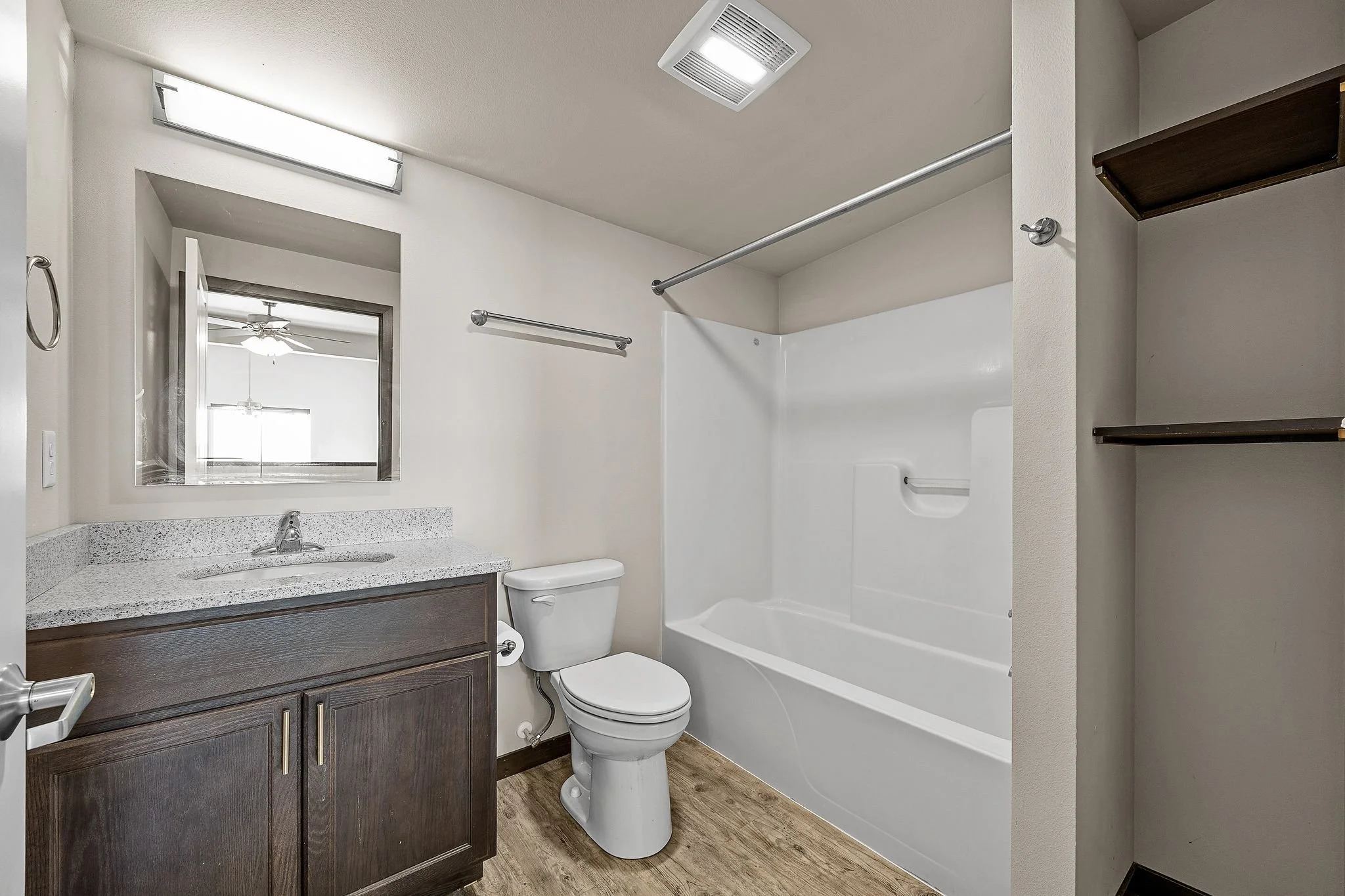 19_950_Commercial_St (18 of 33).jpg