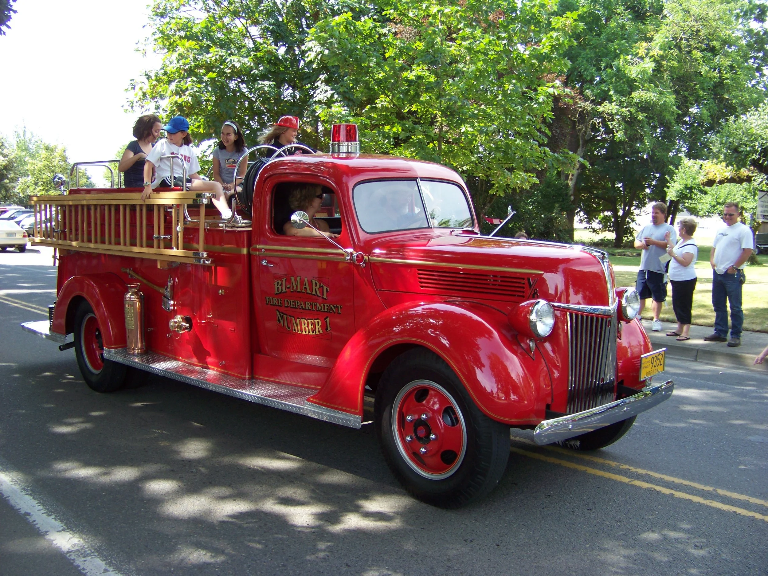 09 Golden Years 061.jpg