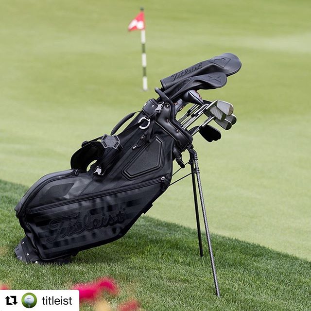 We shot some beautiful gear. It&rsquo;s a beautiful life. @lifetimebranding 
pc: @myophoto 
#Repost @titleist
・・・
Carrying sophistication from the first tee to the 19th hole. Meet the Titleist Noir Collection, now available online.
