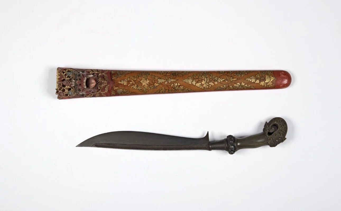 Resource Spotlight “Traditional Weapons of the Indonesian Archipelago” by Albert van Zonneveld