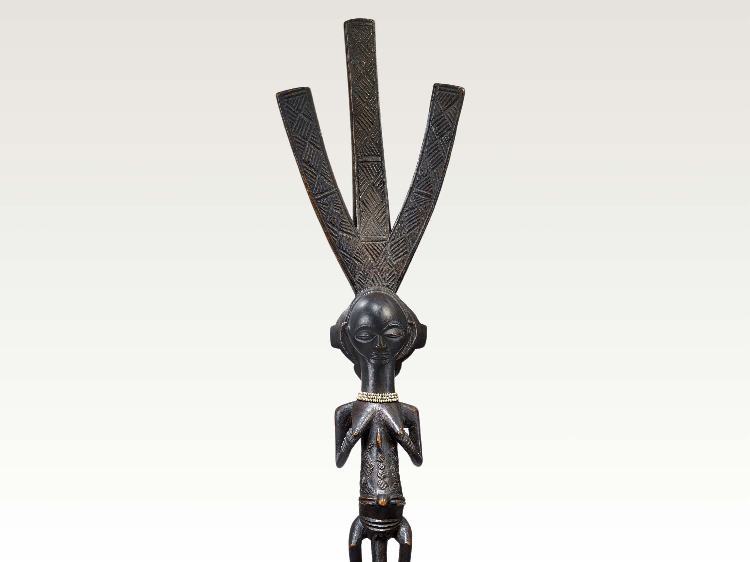 Kings and Queens of Africa: Forms and Figures of Power at Louvre Abu Dhabi