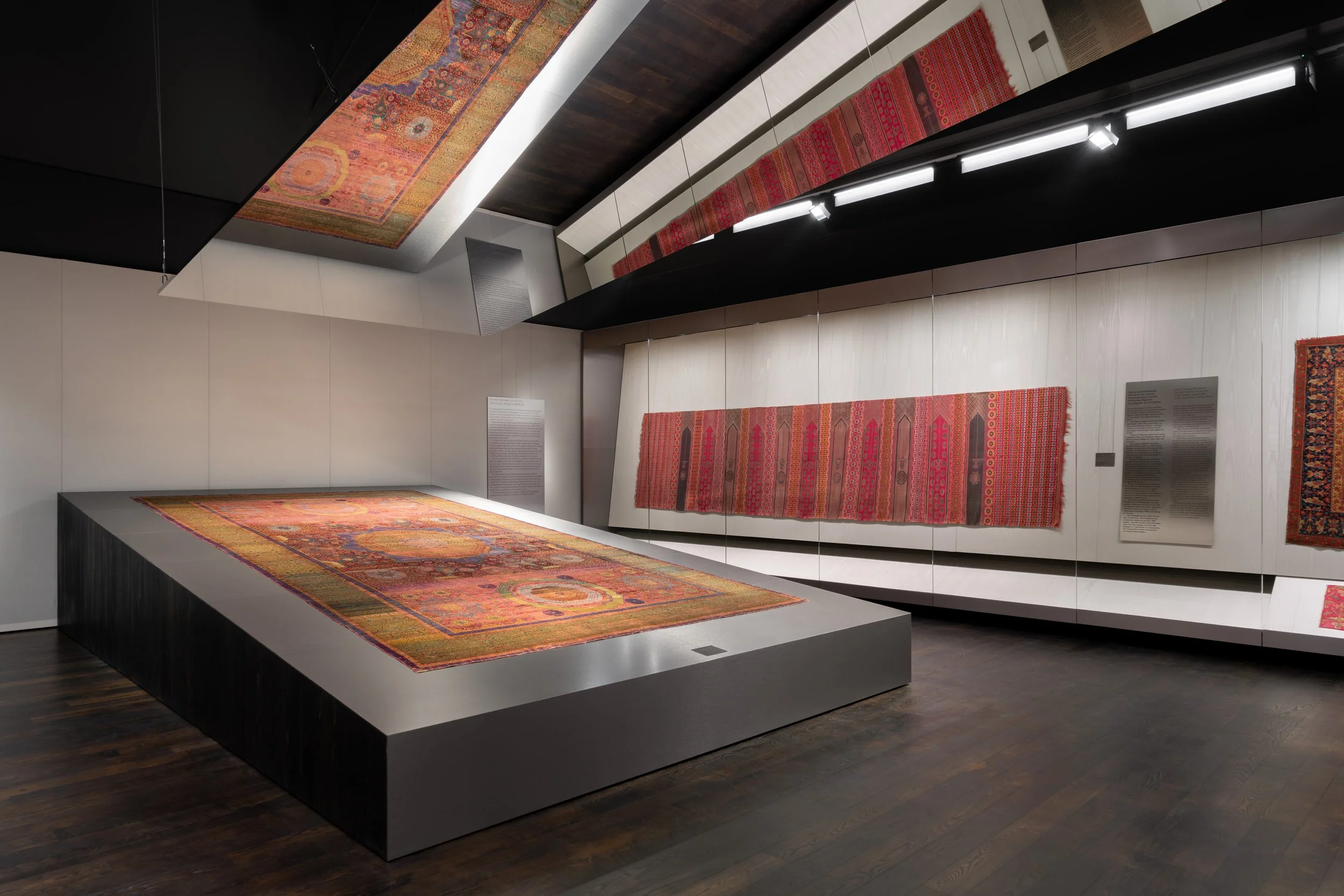 2_MAK_Schausammlung_Textilien_und_Teppiche_2026.jpg