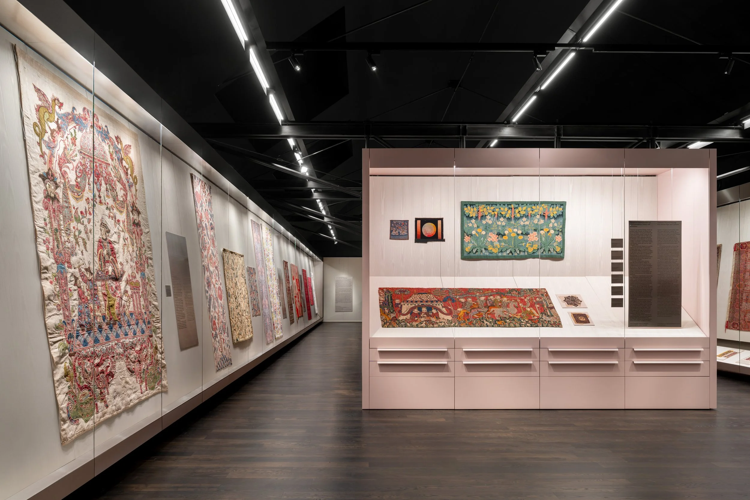7_MAK_Schausammlung_Textilien_und_Teppiche_2026.jpg
