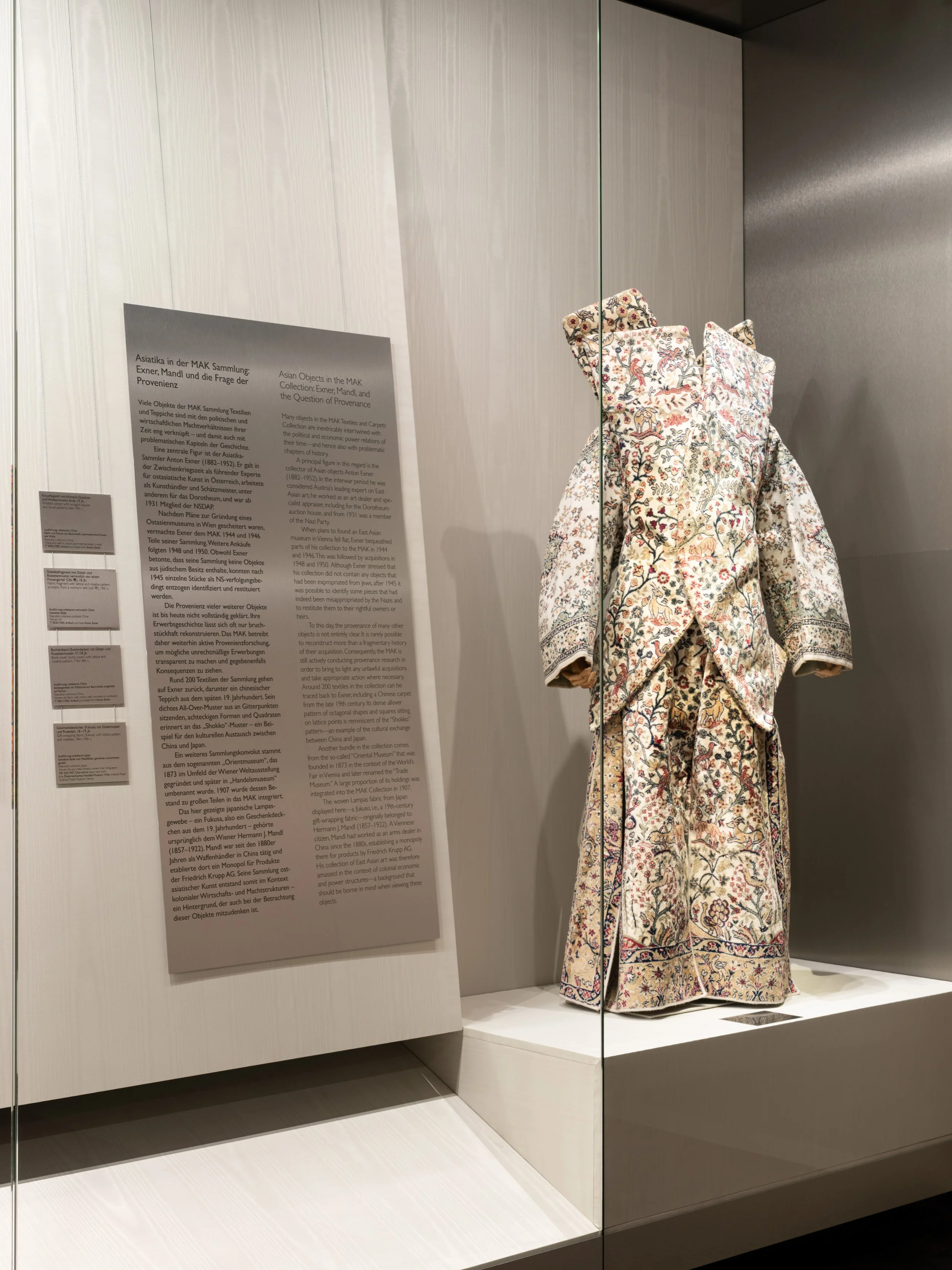 16_MAK_Schausammlung_Textilien_und_Teppiche_202626.jpg