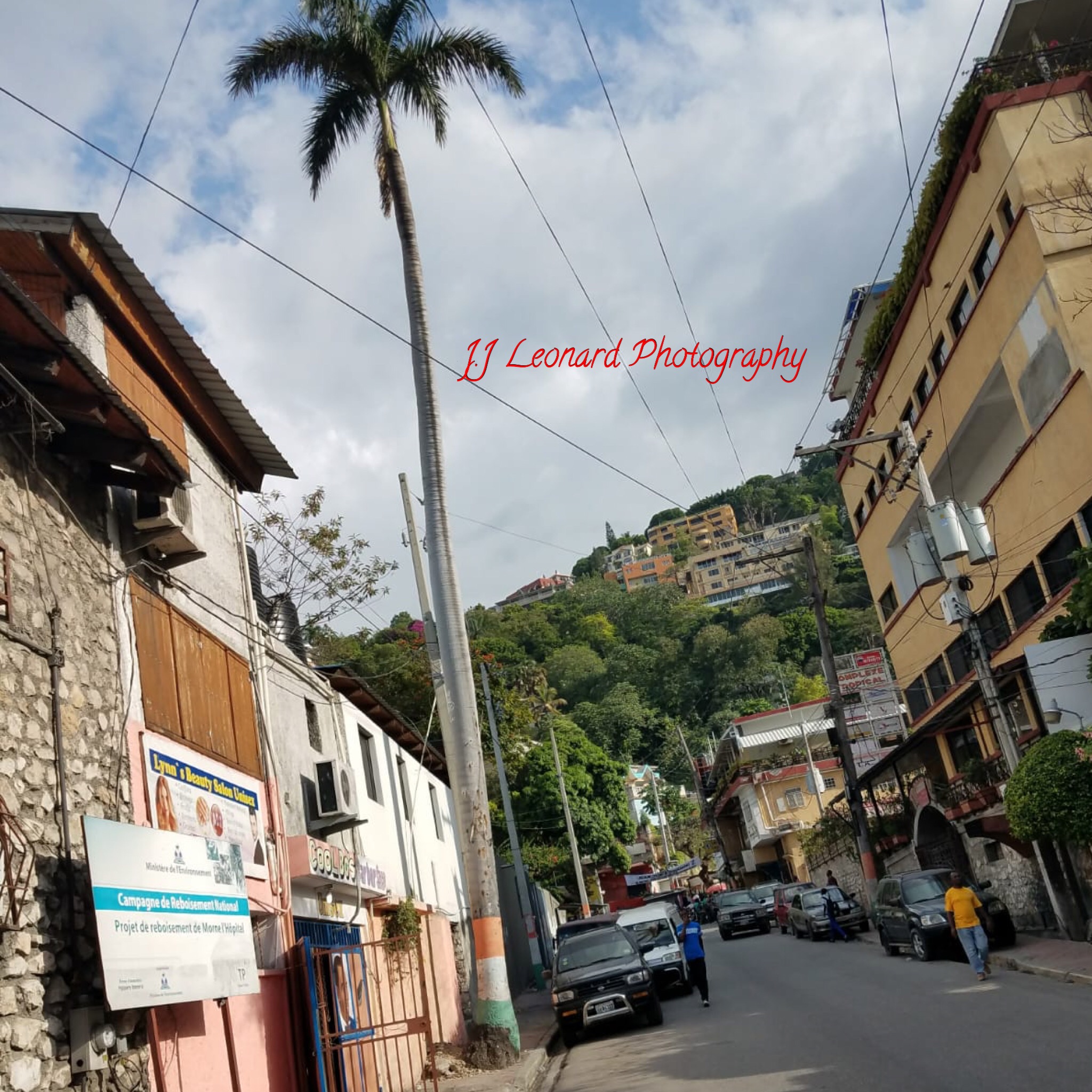 The view of the mountain in Petionville
