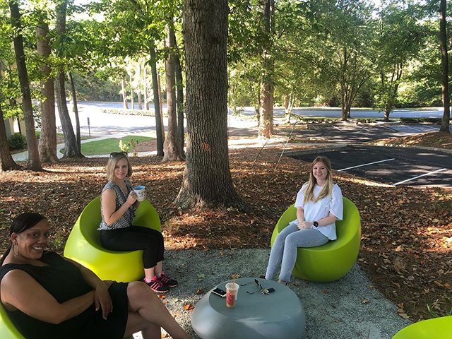 Our management team enjoying the new natural area 🍃🍂 we are loving the cooler mornings for our team meetings! 
#outdoormeetings #naturalpark #districtatchamblee