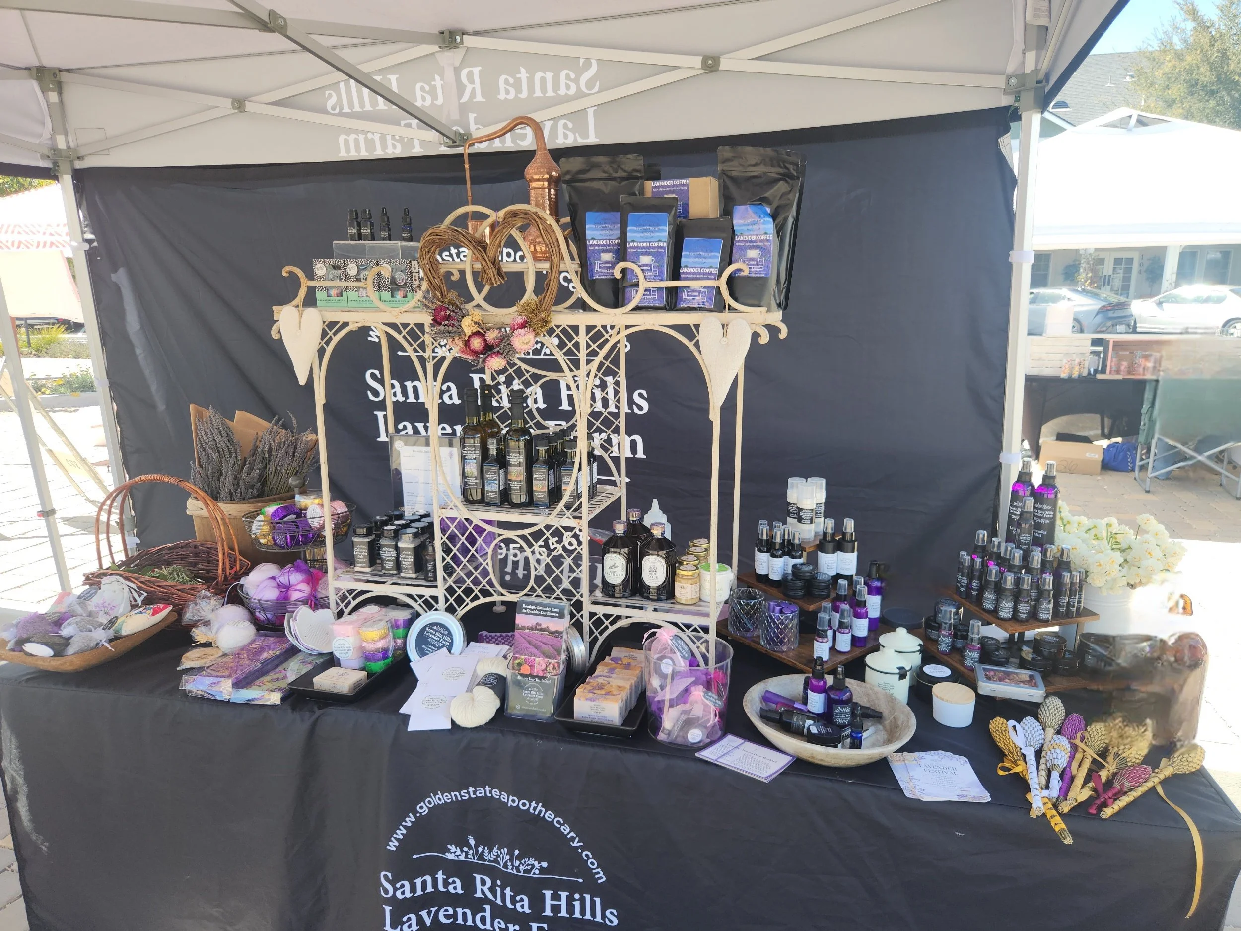 Santa Rita Hills LAvender Farm, located minutes away from the Buellton and Solvang area doing the Buellton Farmer's Market