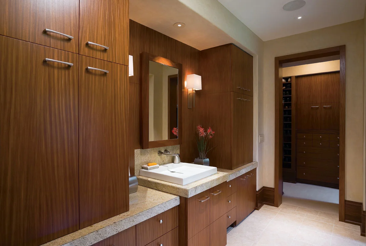 COUNTRY_HOME_BATHROOM.jpg