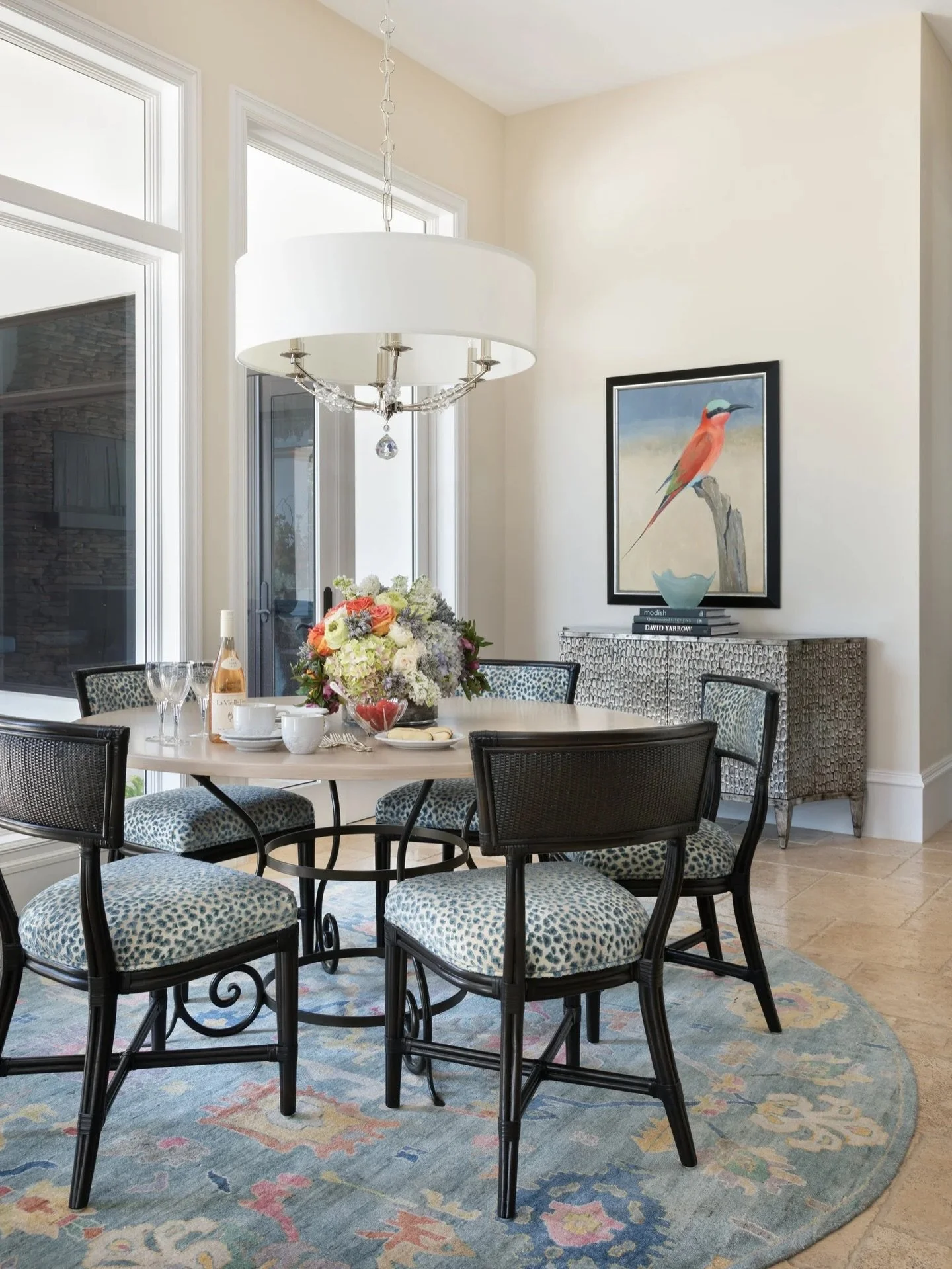 May your turkey be golden, your pies perfectly flaky, and your kitchen chaos free! Happy Thanksgiving from your RLH family! 💕
.
.
Photography - @lorihamiltonphotography
.
.
#rlhbonitaspringssantcuary #patternonpattern #designingcoasttocoast #florida