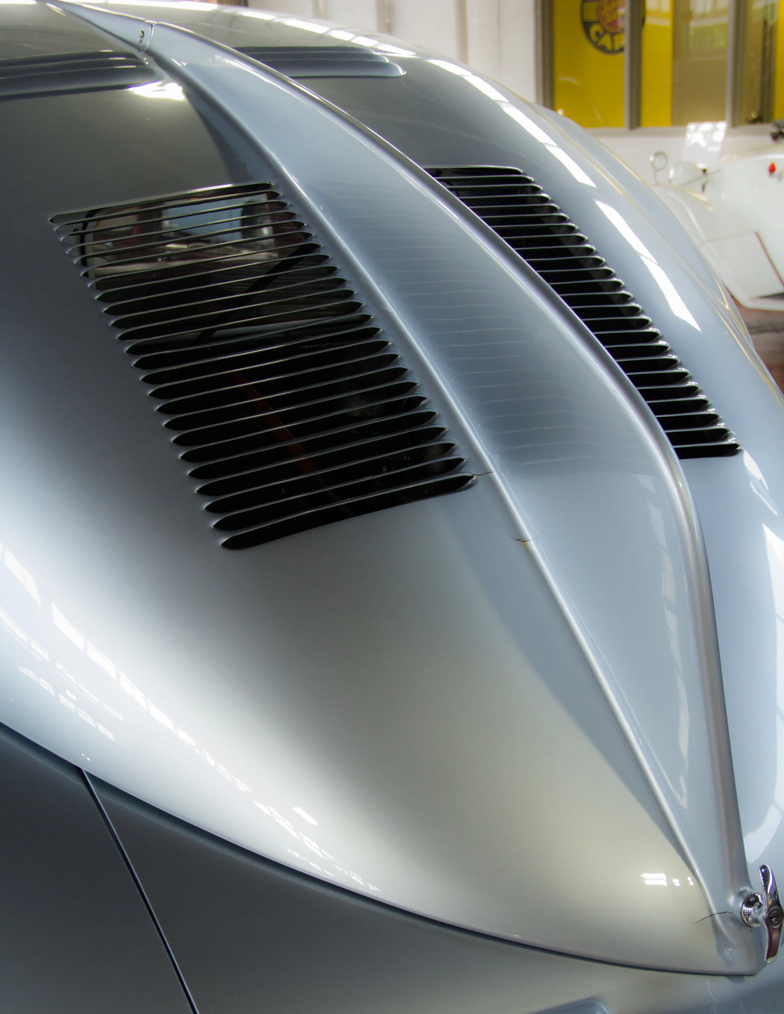 Tatra T-87 tail fin