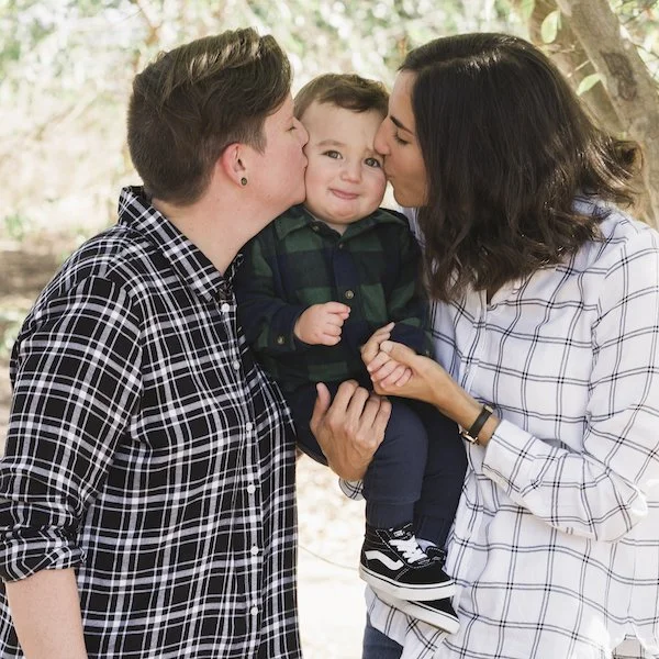 FAMILY PHOTOS IN THE PARK