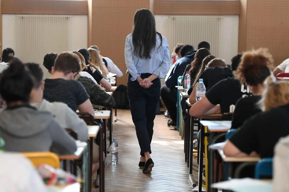 Curvy Professor Body-Shamed For Bodacious Figure
