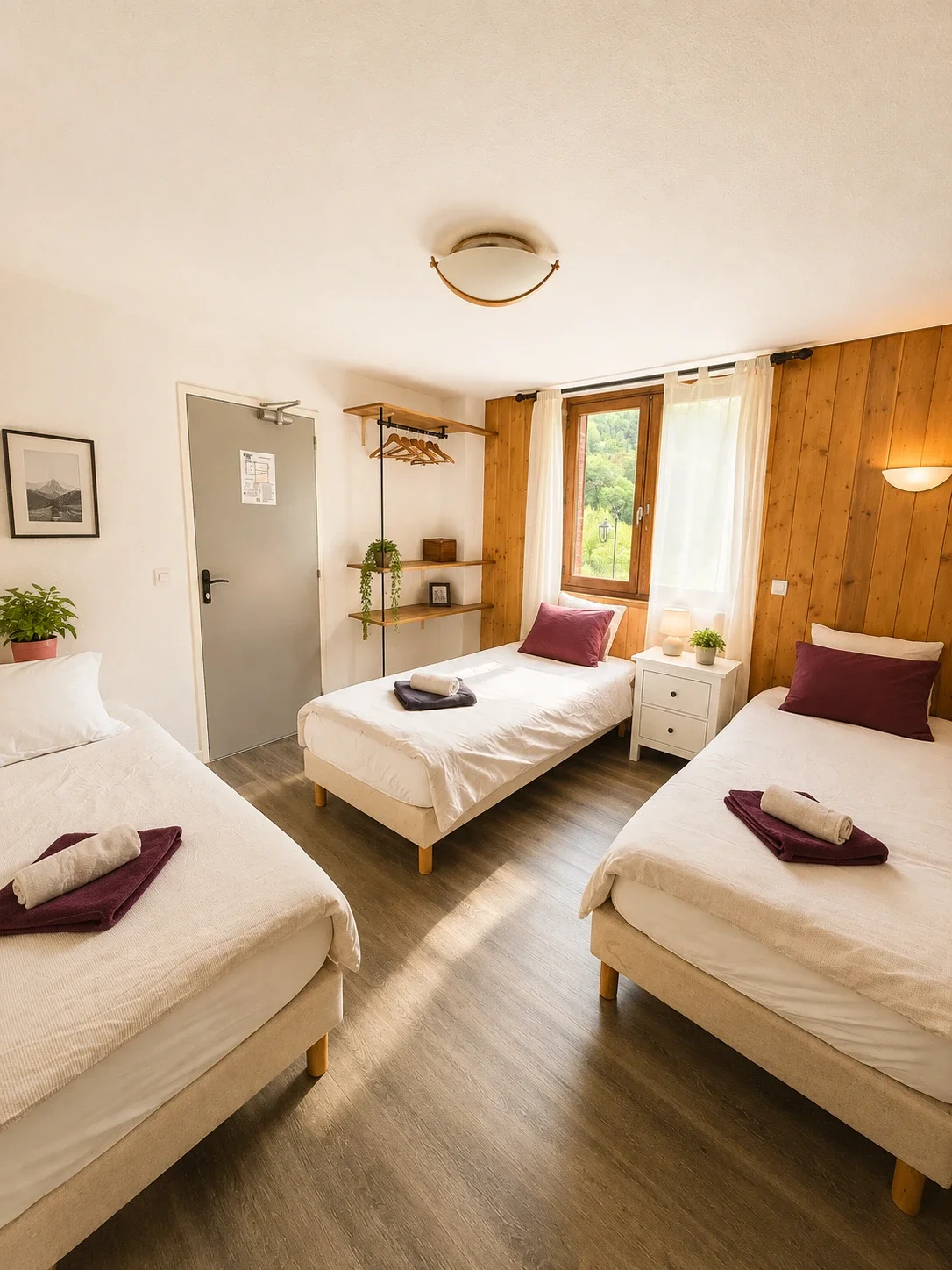 hotel-au-bon-accueil-chambre-twin-01.webp