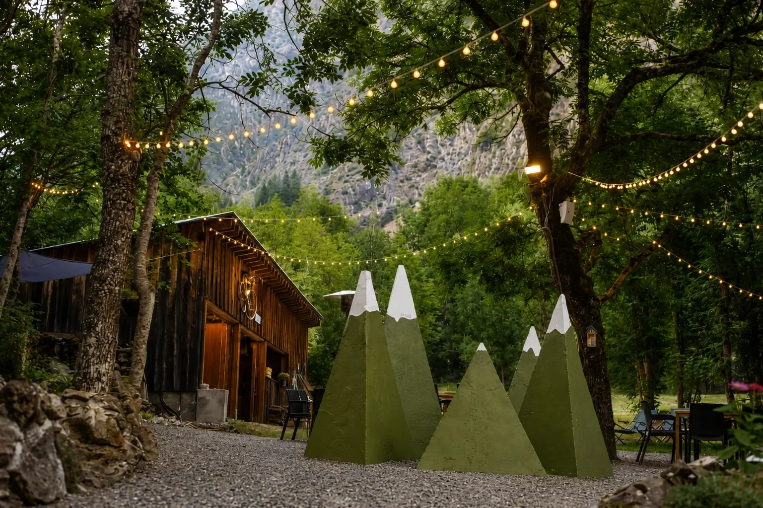 hotel-au-bon-accueil-glamping-jardin.webp
