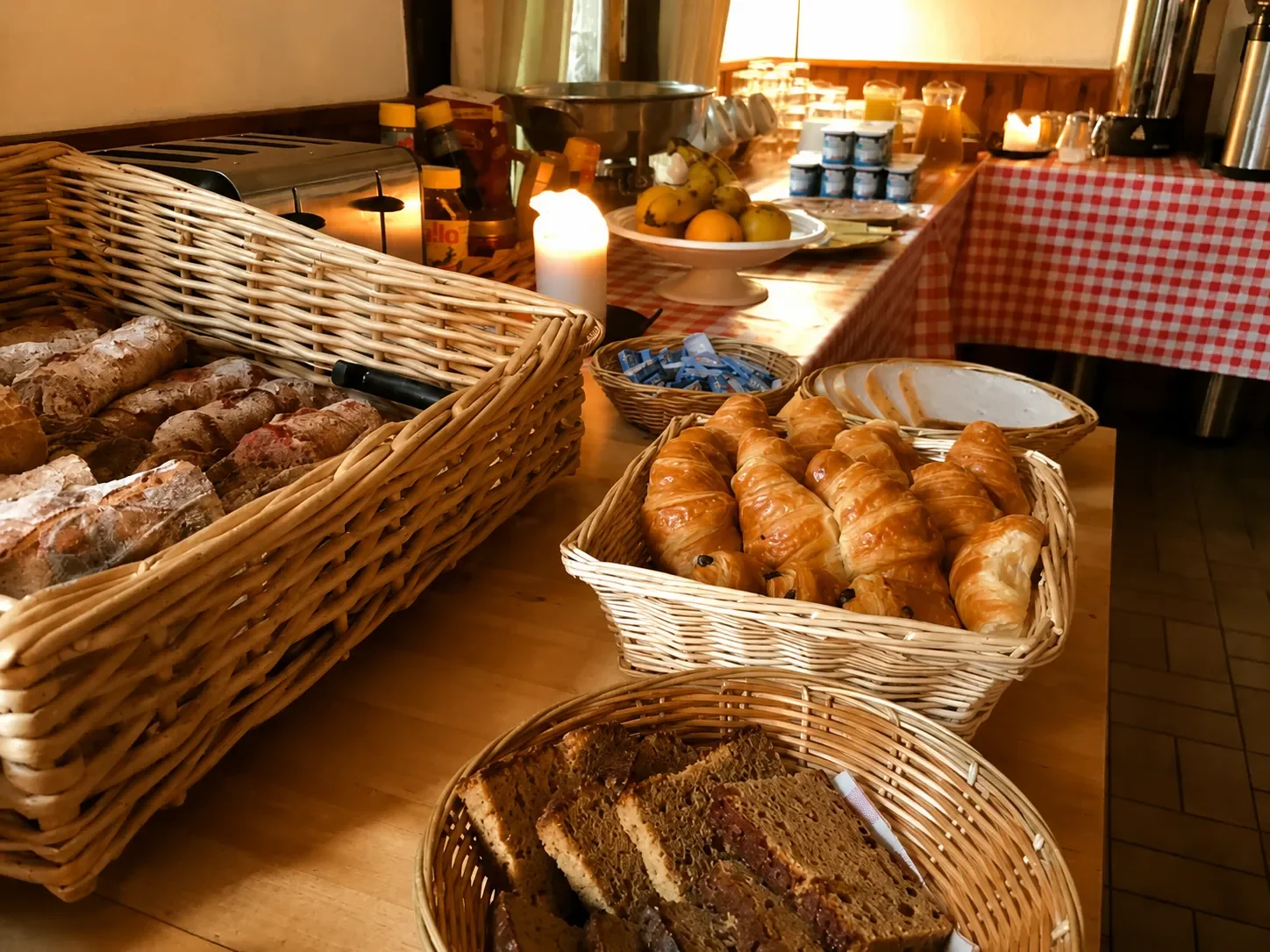 hotel-au-bon-accueil-montagnes-oisans-hiver.webp