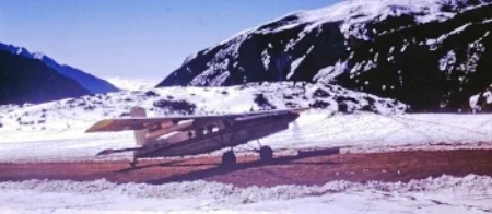 Pilatus Porter landing at Syangboche airstrip in Nepal Elevation 12,402 ft / 3,780 m (Photo by Author)