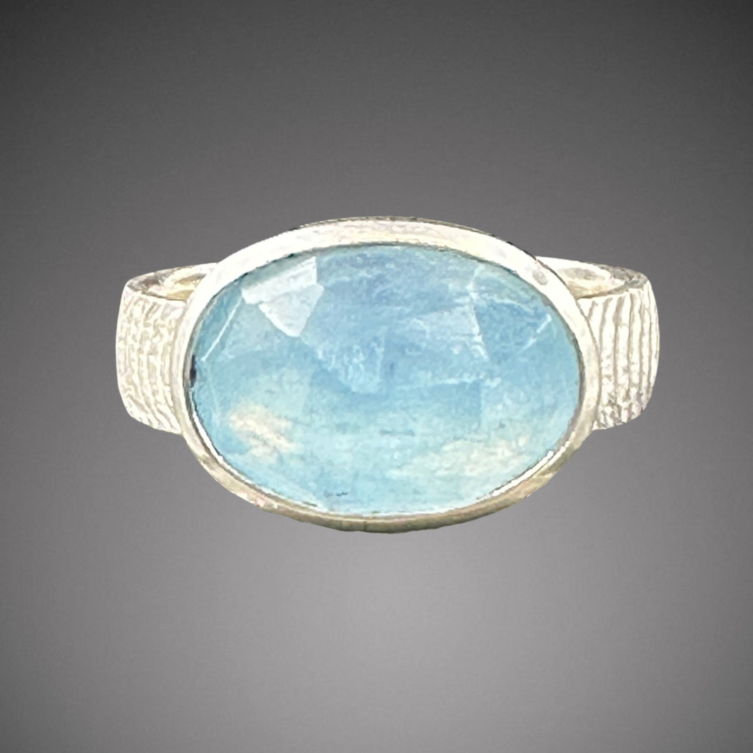 Aquamarine on cuttlefish band