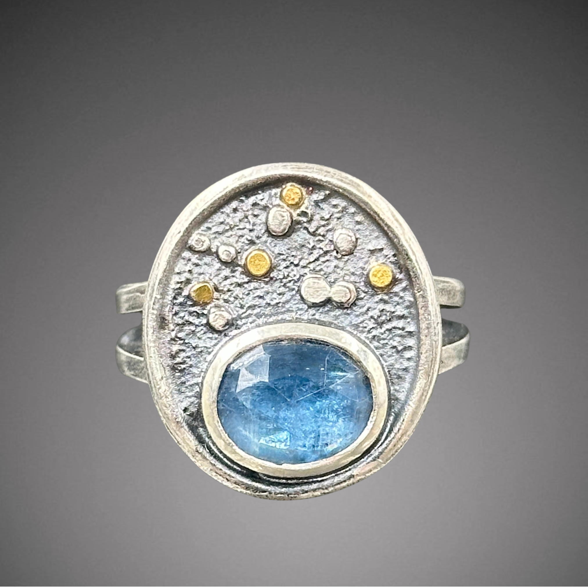 sky blue kyanite Lg oasis ring.png