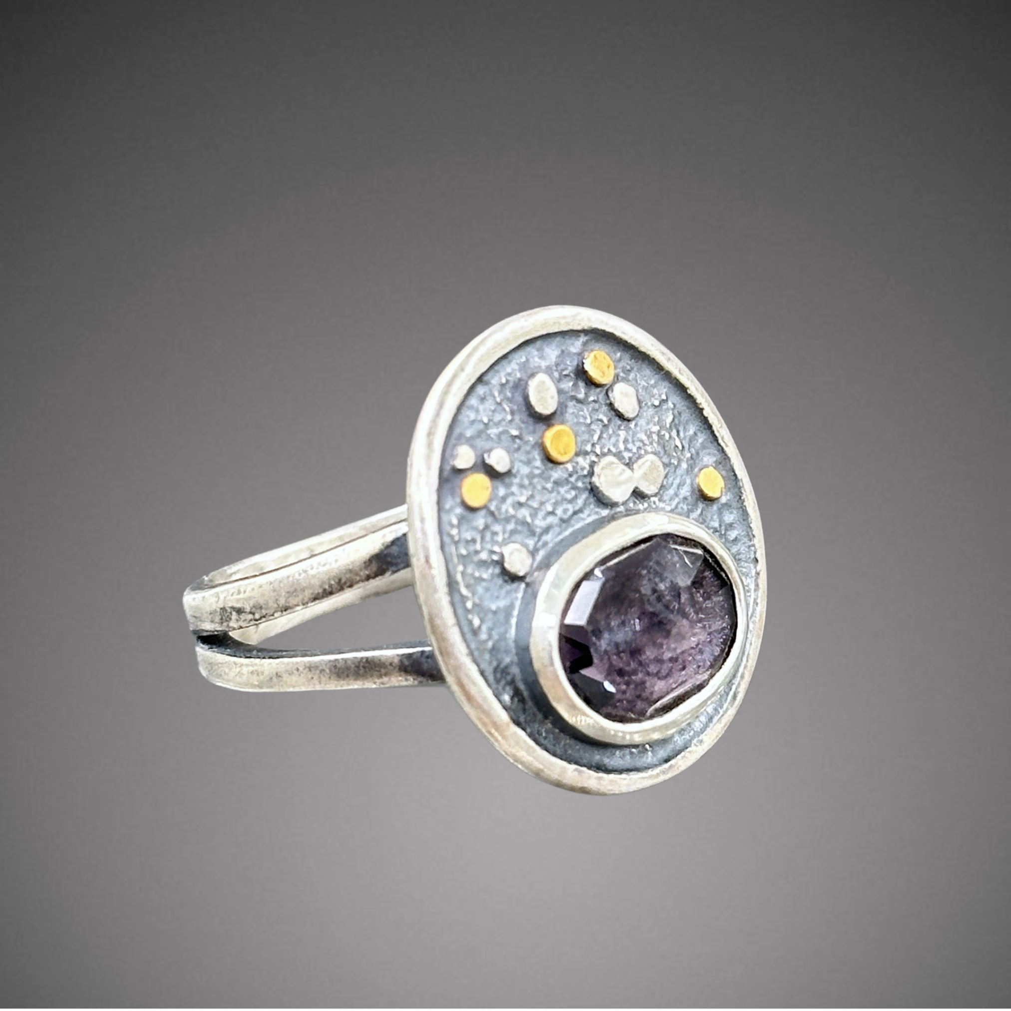Lg Oasis Ring with Grey Spinel