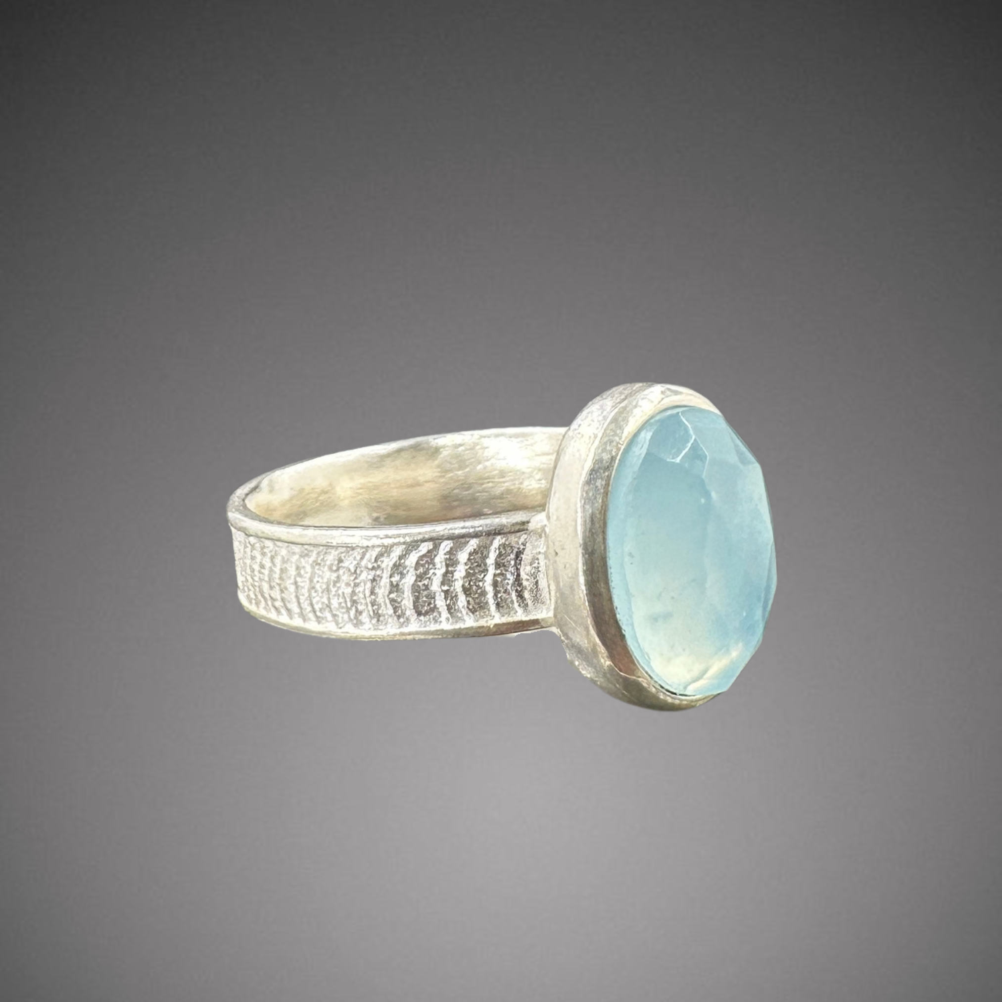 _aquamarine on cuttlefish band with edges side.png