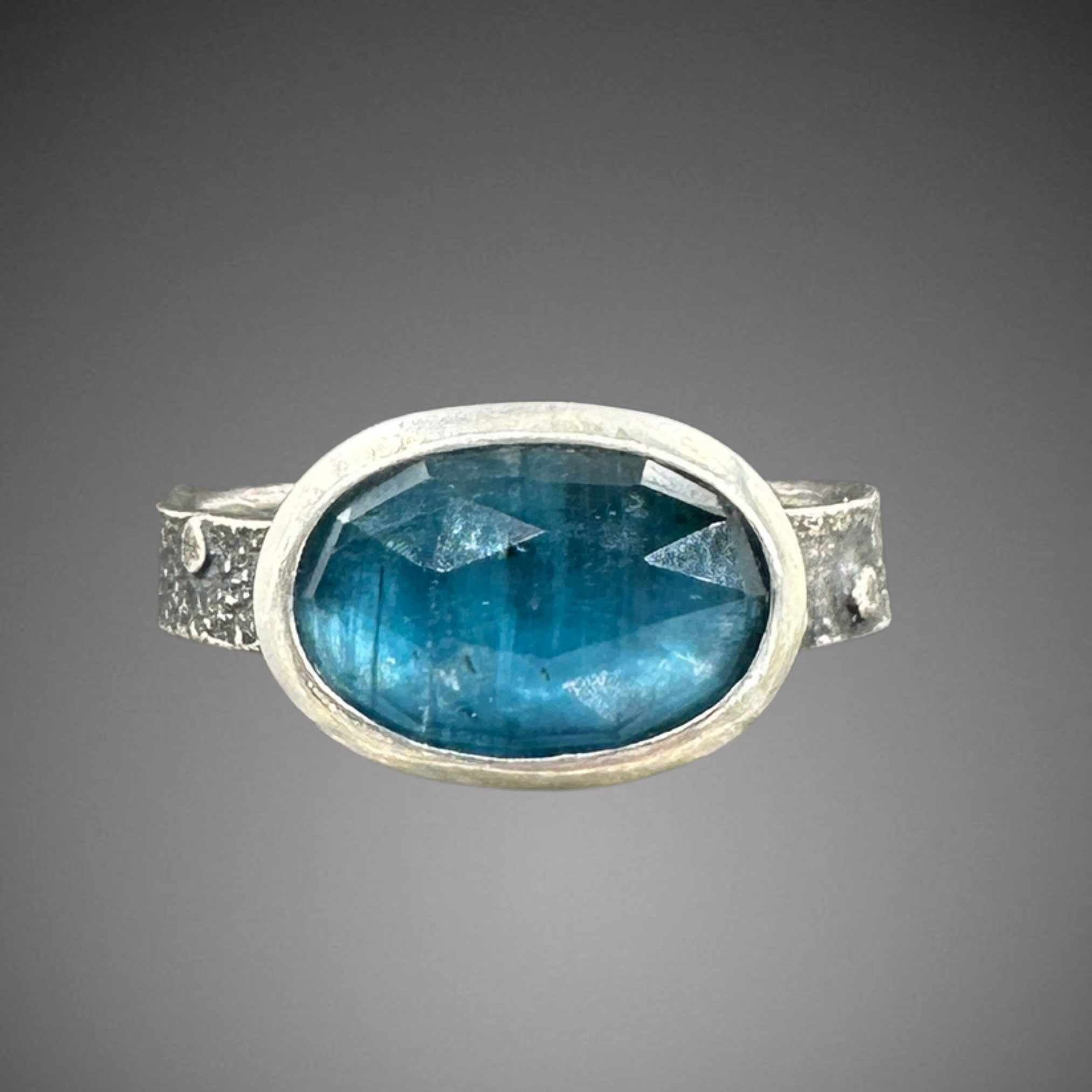 ew kyanite on pebble band .png