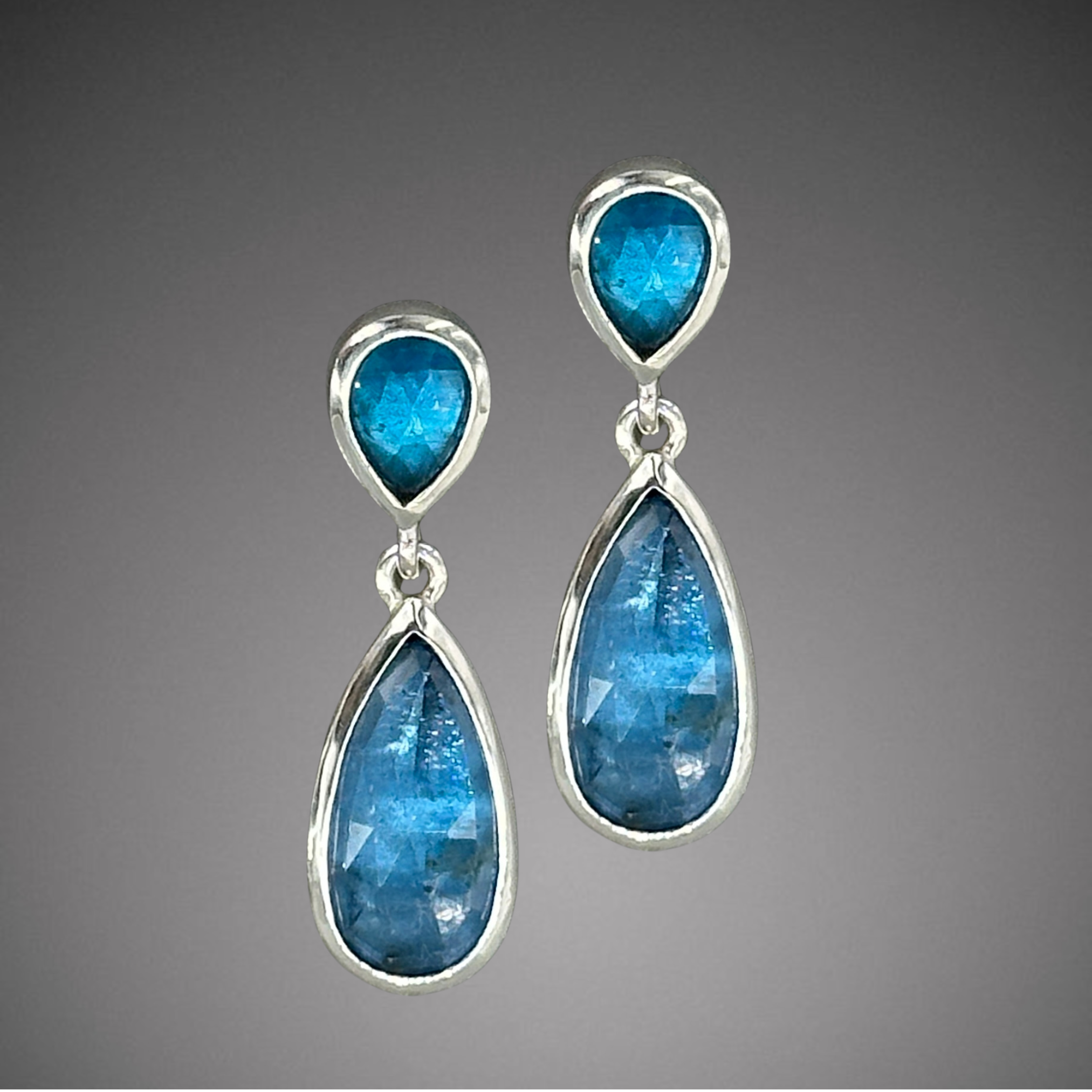 blue kyanite dangle earrings .png