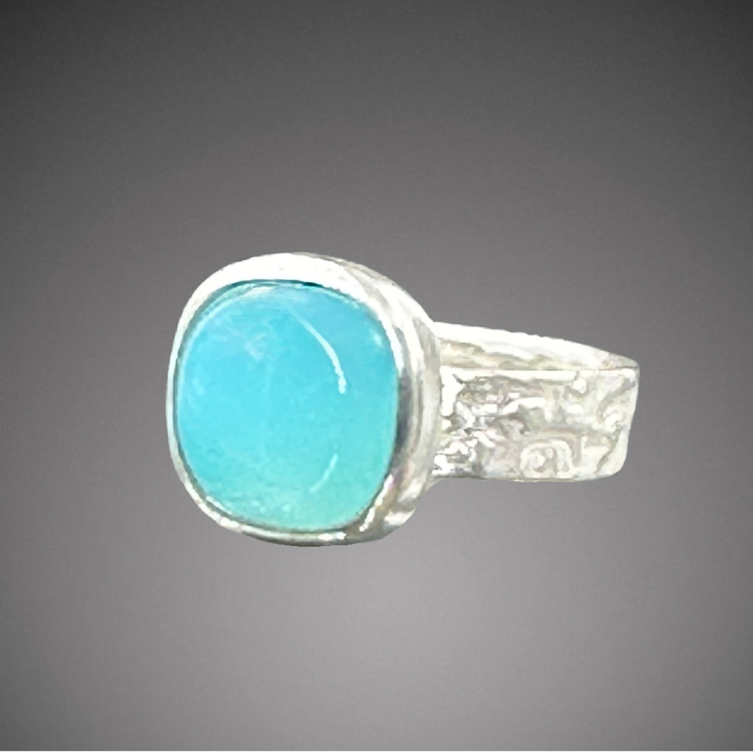 cushion chalcedoney on brick band (1).png