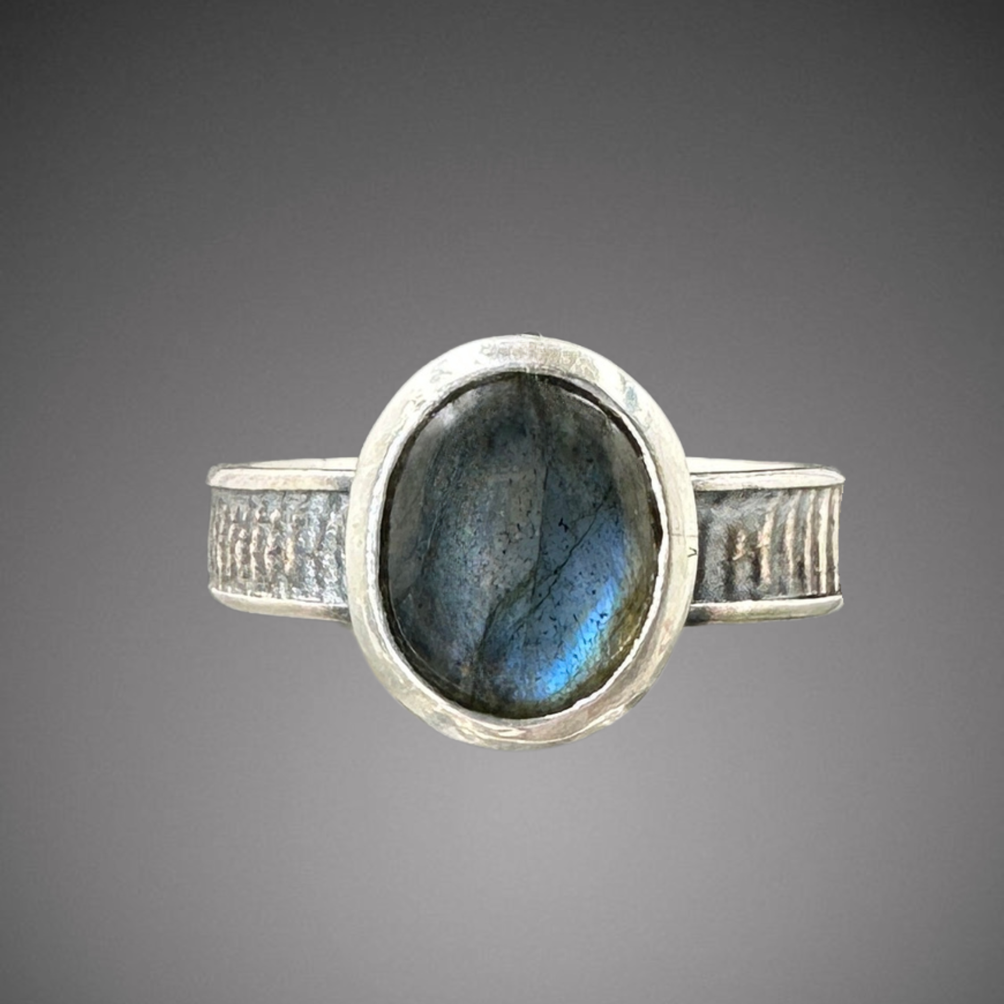 labradorite with cuttlefish edges band .png