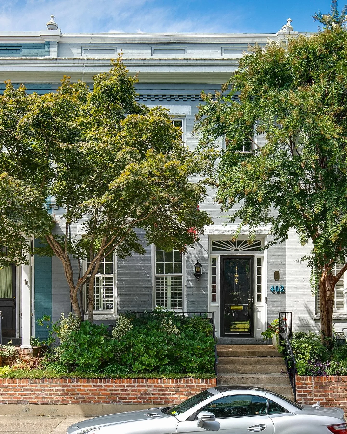 A quintessential Fan home with park views 

402 N Meadow St
Richmond, Va 23220
3 bed 3 bath
2,076 sqft