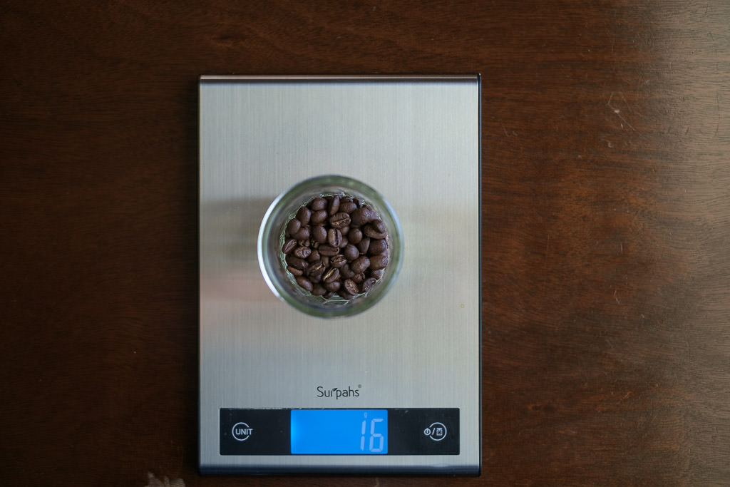 HandsomeWade-Aeropress-Brew-Method-18.jpg