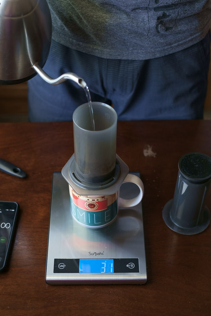 HandsomeWade-Aeropress-Brew-Method-26.jpg