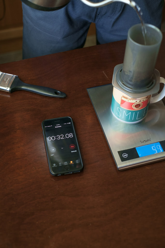 HandsomeWade-Aeropress-Brew-Method-32.jpg
