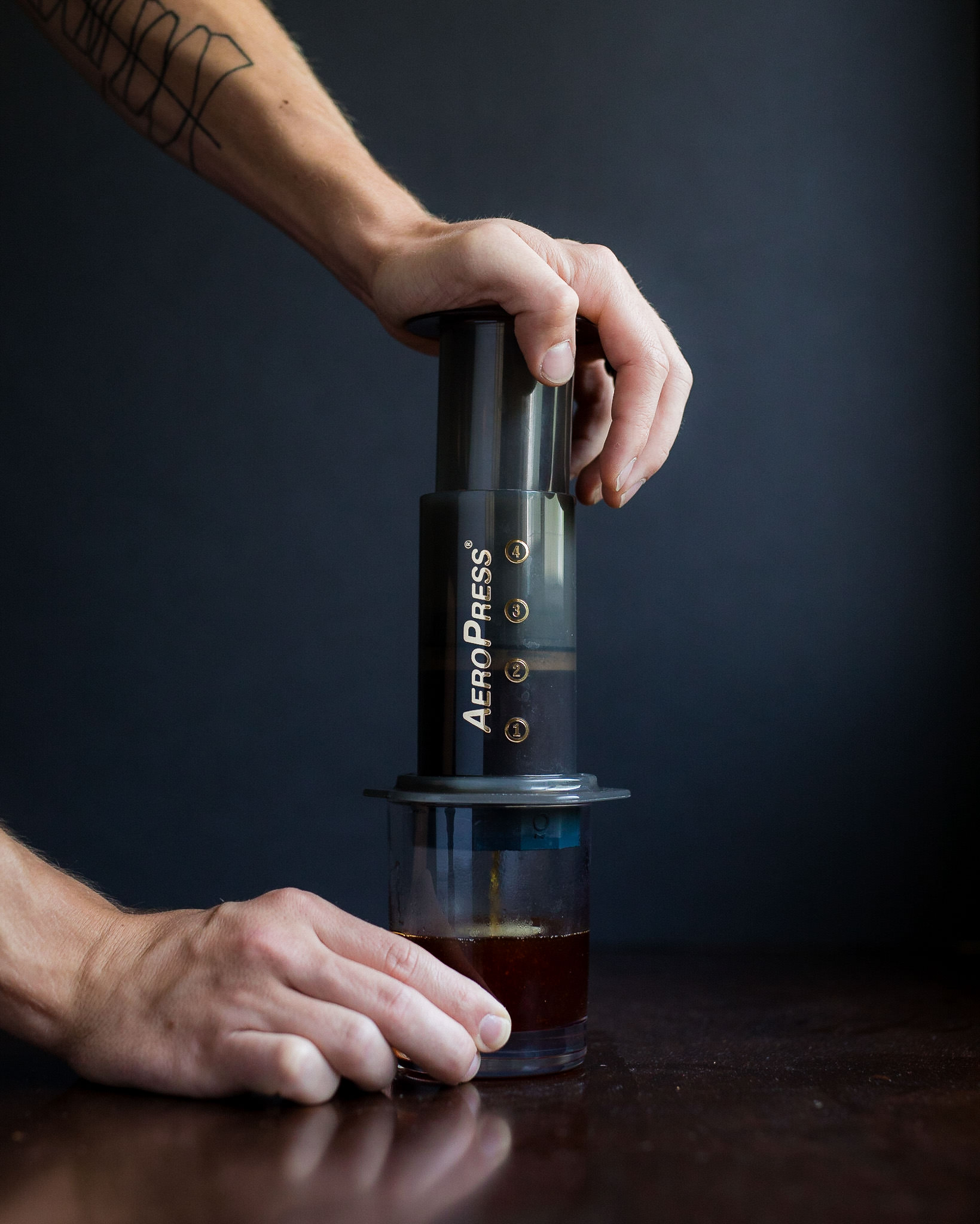 Plunge until you hear the Aeropress hiss