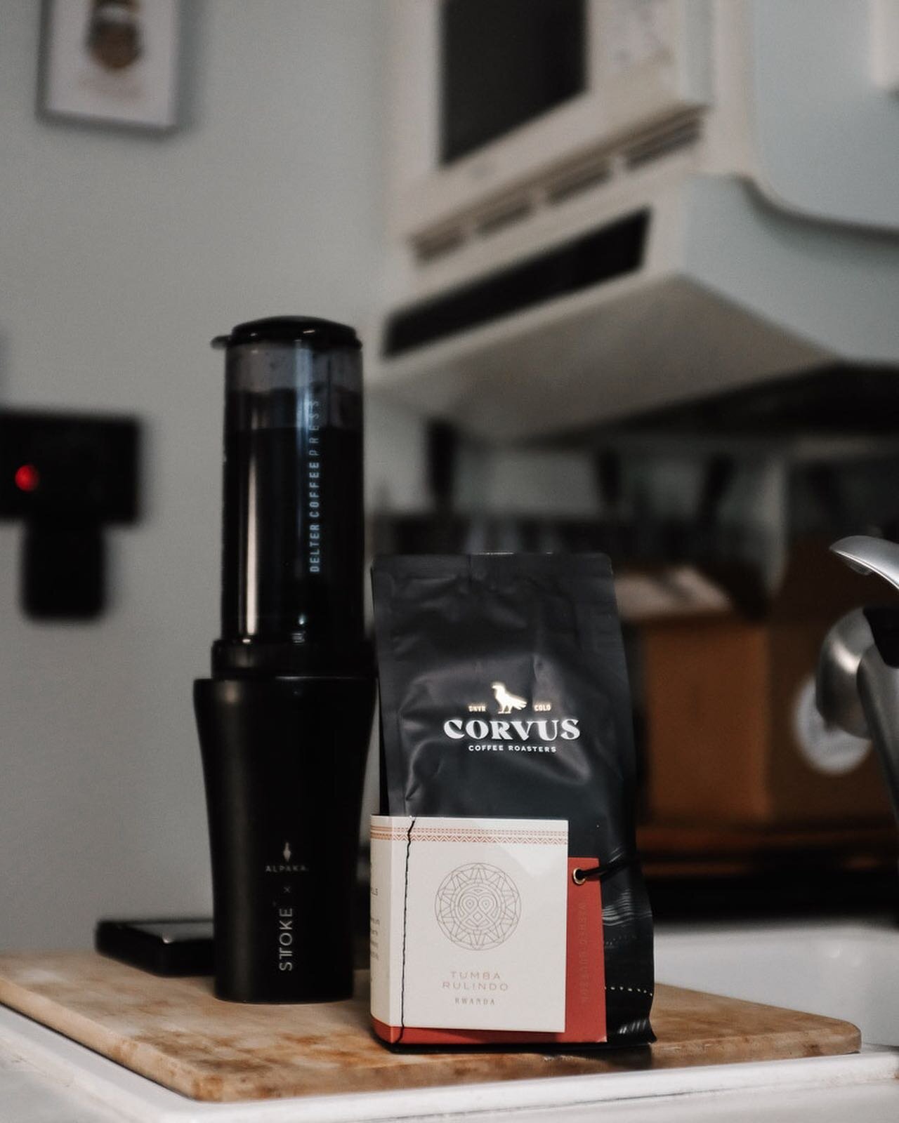 Pretty stoked for the next round of @corvuscoffee's next subscription series though Africa. I've always had a bias toward African coffees. This Rwanda reminds of sipping on a cup of black tea with hints of licorice.⁠
⁠
I think I've got my Delter Pres