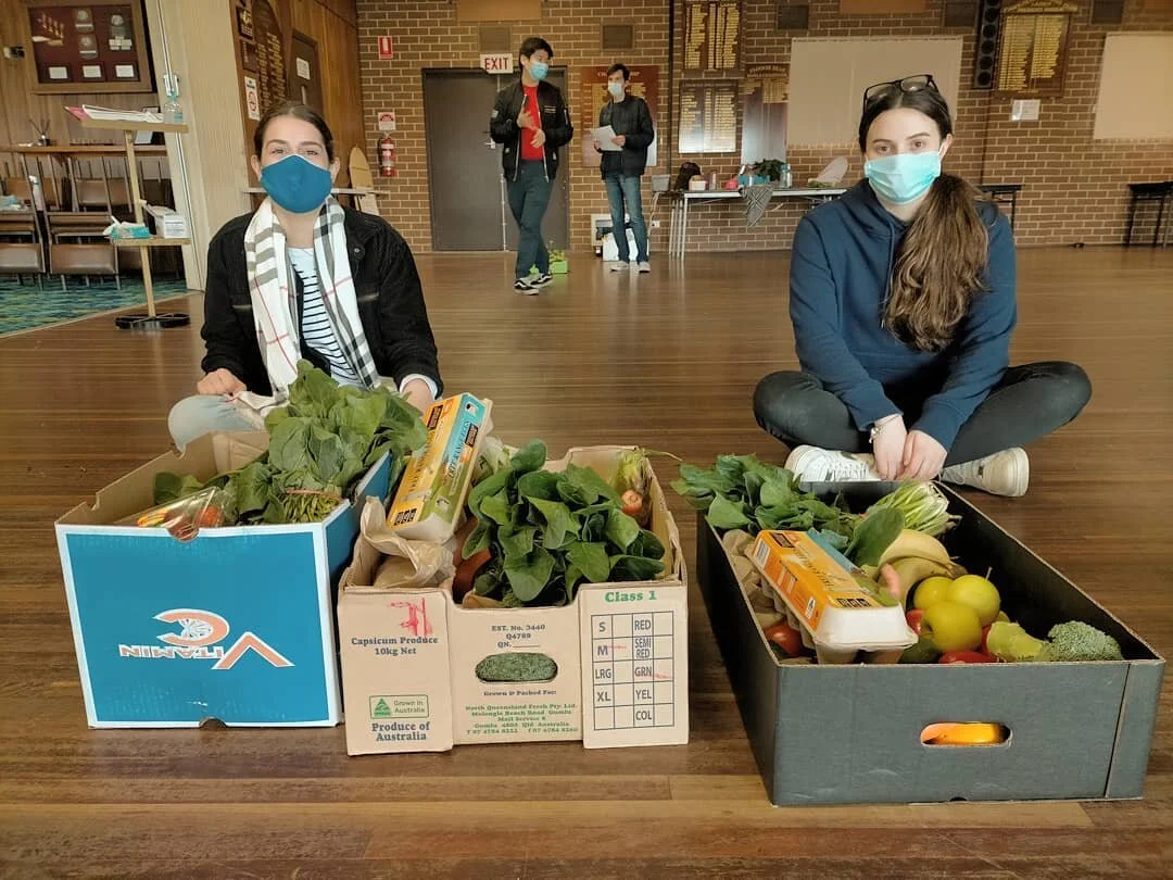 Michala and Leah volunteering at Fawkner Commons as part of their Master of Dietetics placement with Monash University
