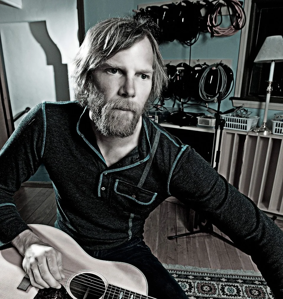 Songwriters And Radios Go 'Round