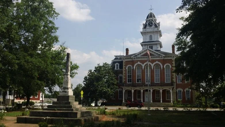Courthouse1.jpg