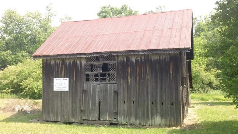 GravesBarn2.jpg