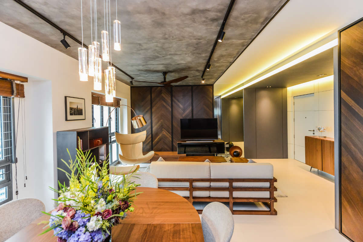 Private Residence - Armourcoat wall & ceiling seamless finish, with black oak herringbone wall panel.