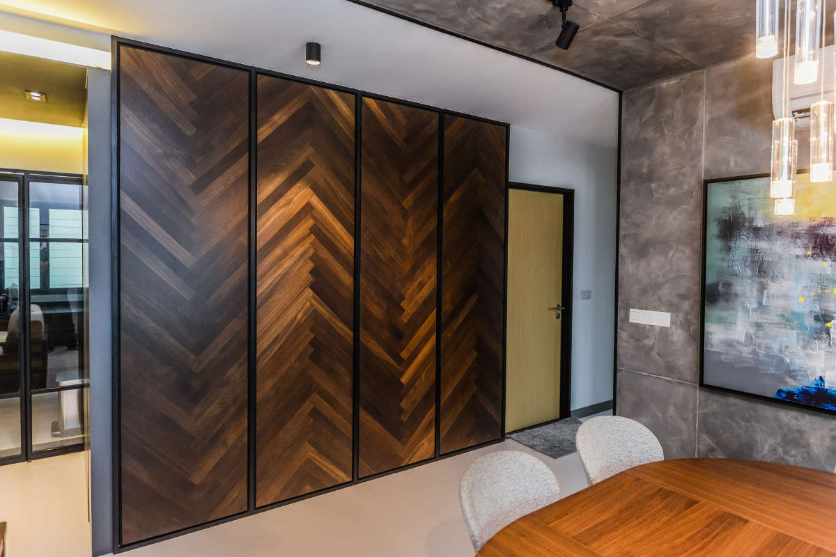 Private Residence - Armourcoat wall & ceiling seamless finish, with black oak herringbone wall panel.