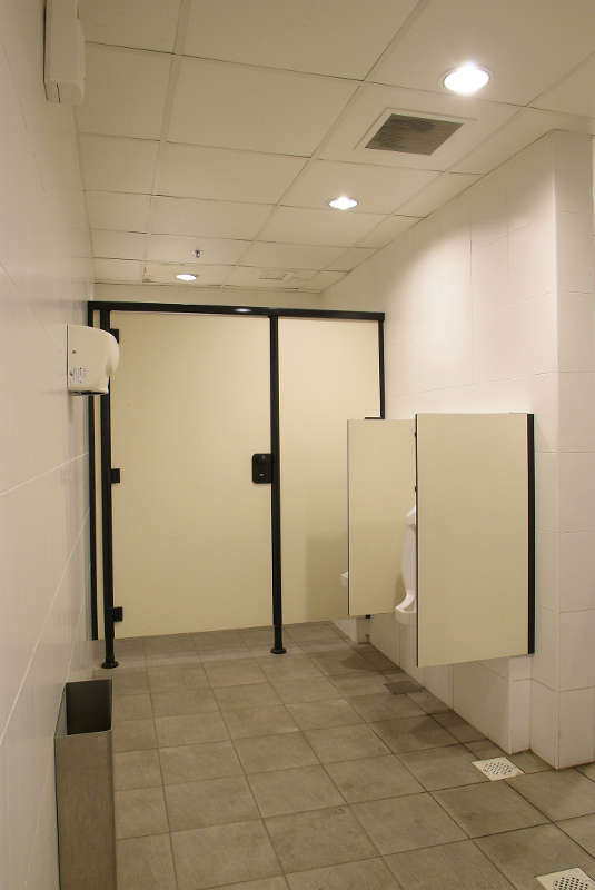 OUB- Marathon Collection Cubicles & Privacy panels