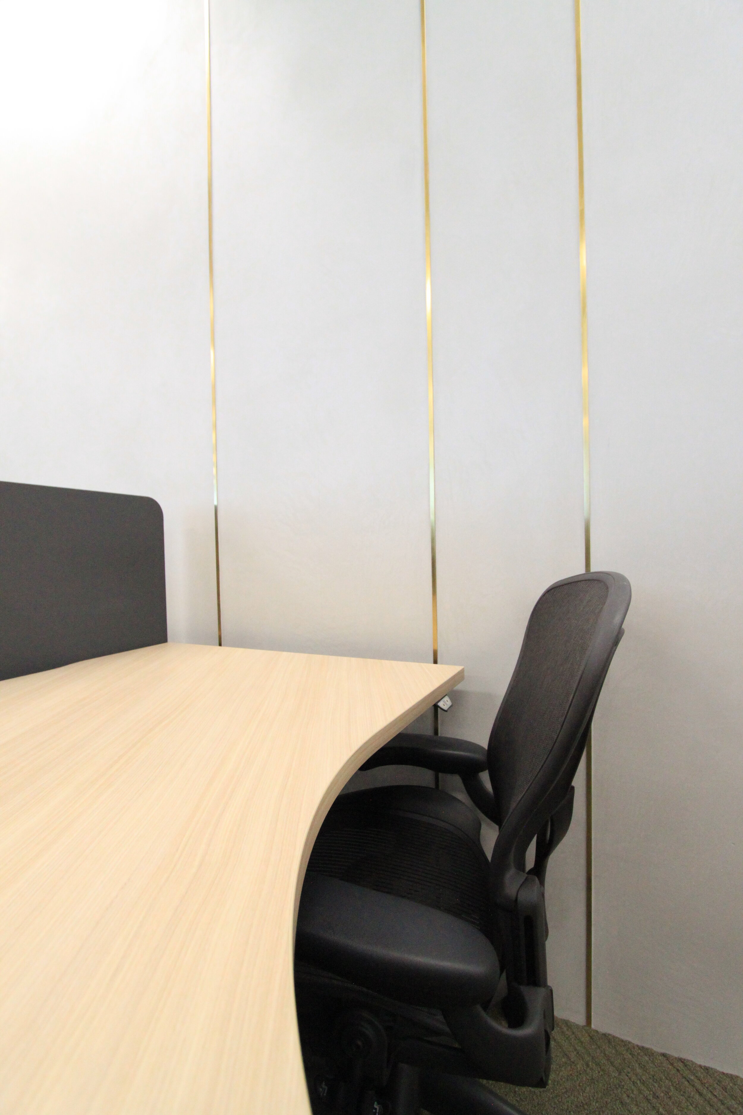 Armourcoat + IdeaPaint whiteboard paint walls for investment teams who think deeper, further 