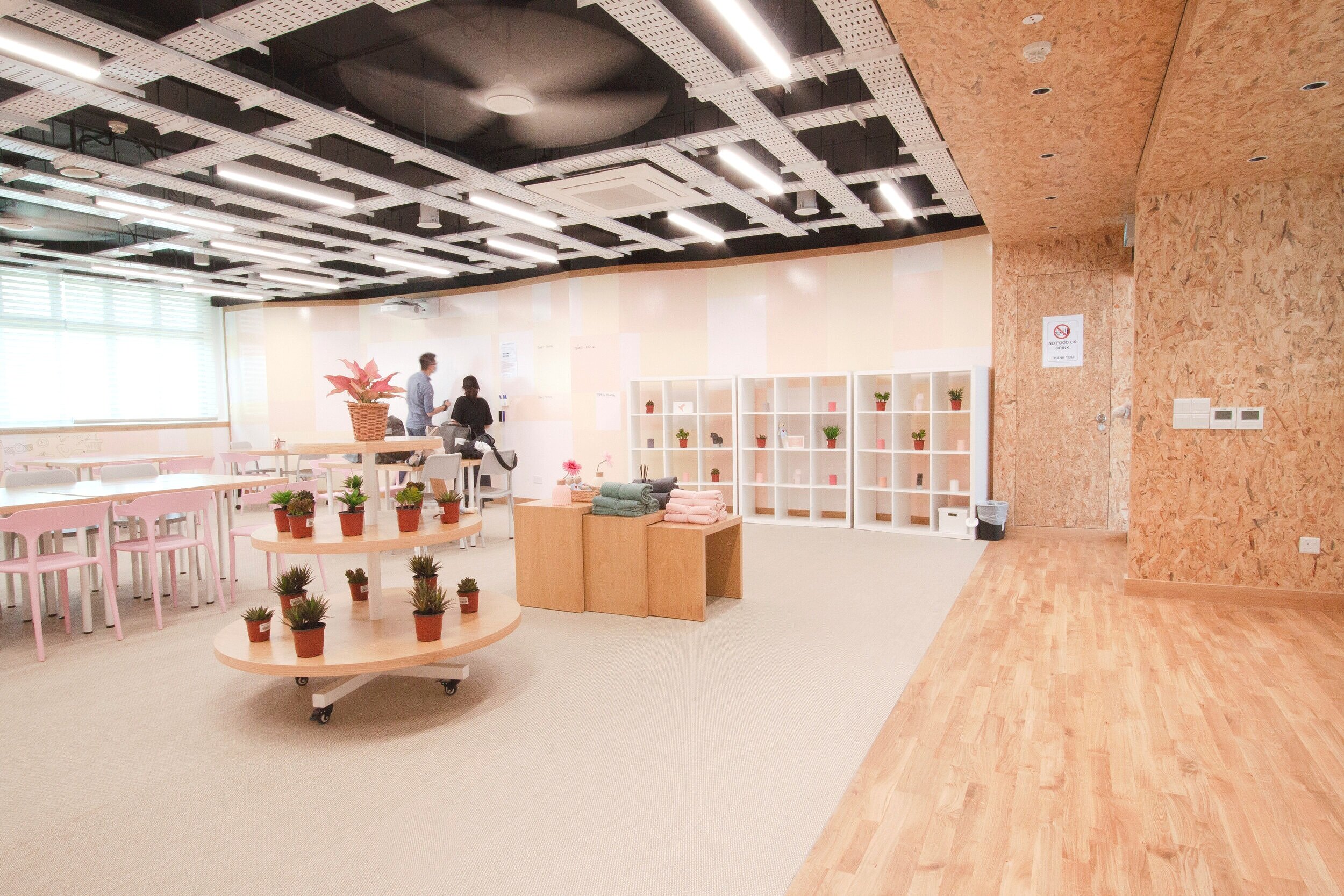 Transform existing spaces in creative spaces for young minds