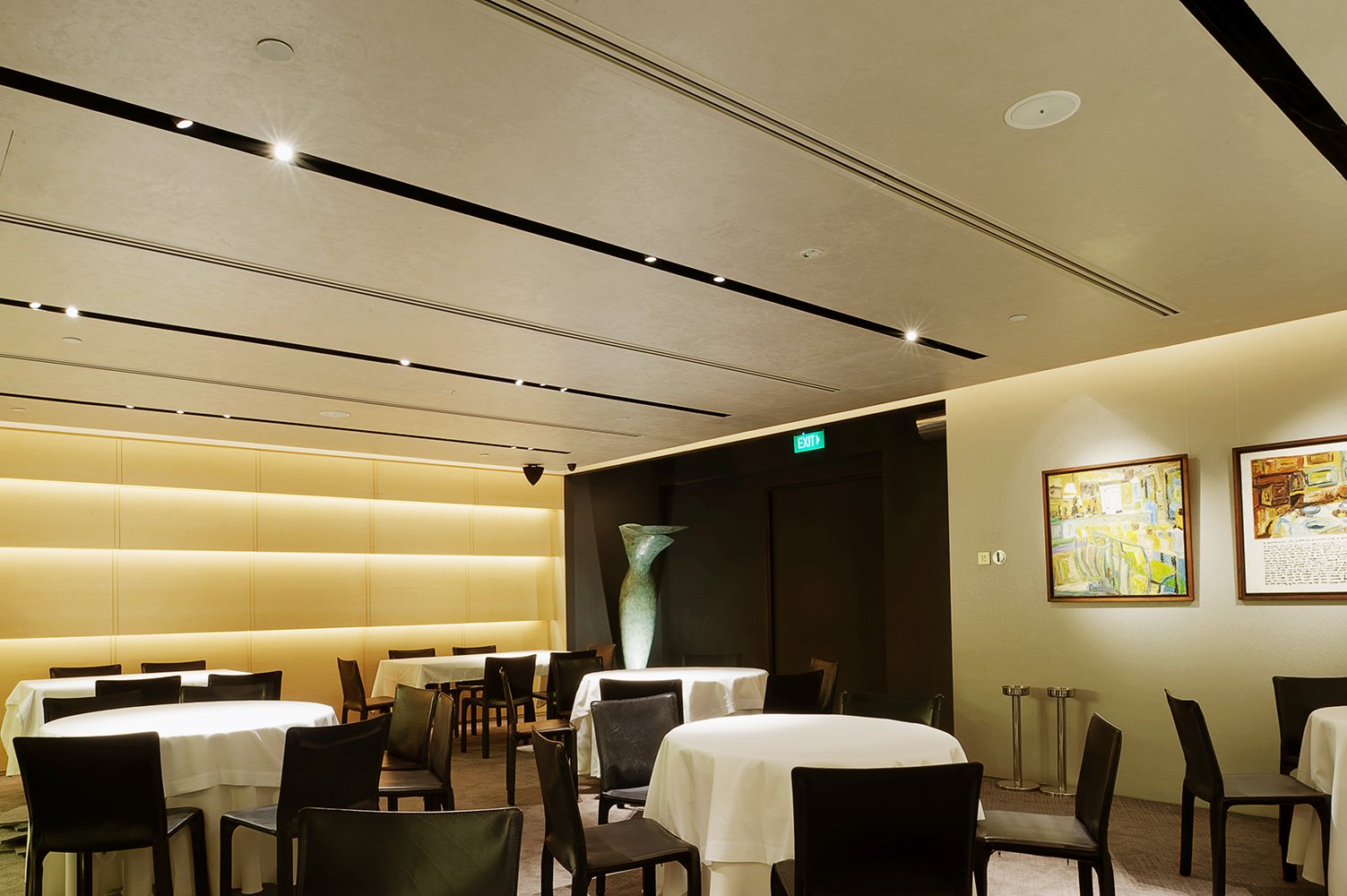 Iggy's Restaurant - Armourcoat Perlata finish (Ceiling)