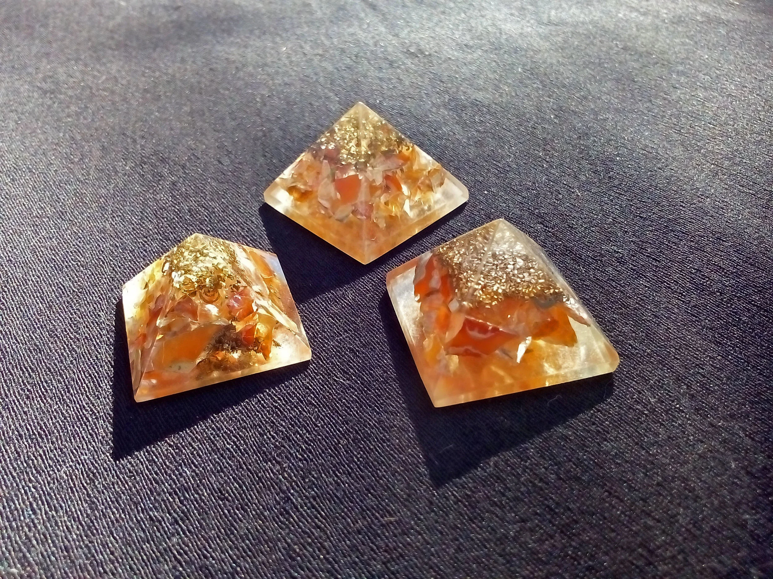 Piramide Orgonite Ágata de Fogo 