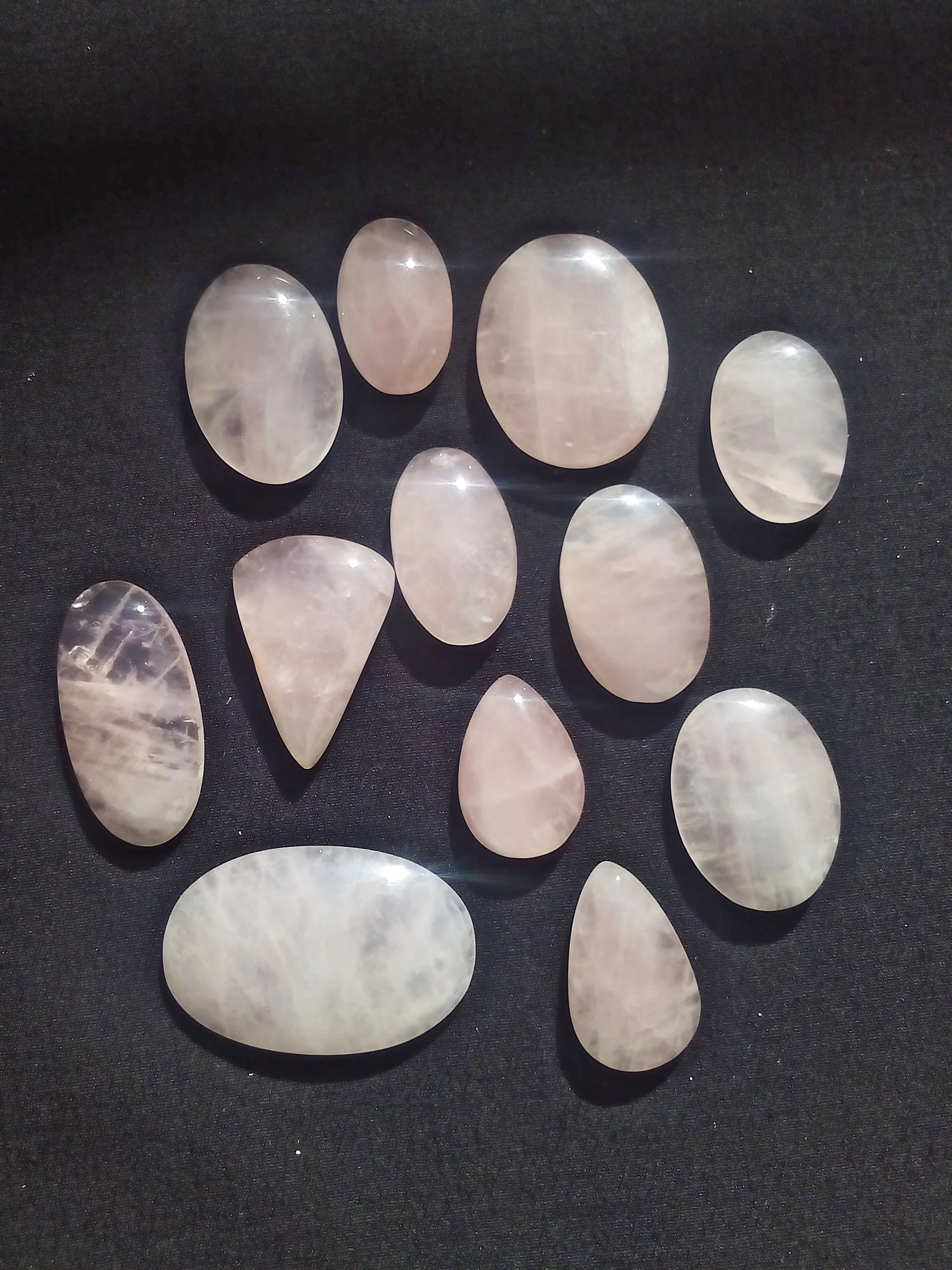 Cabuchoes Rose Quartz.jpg