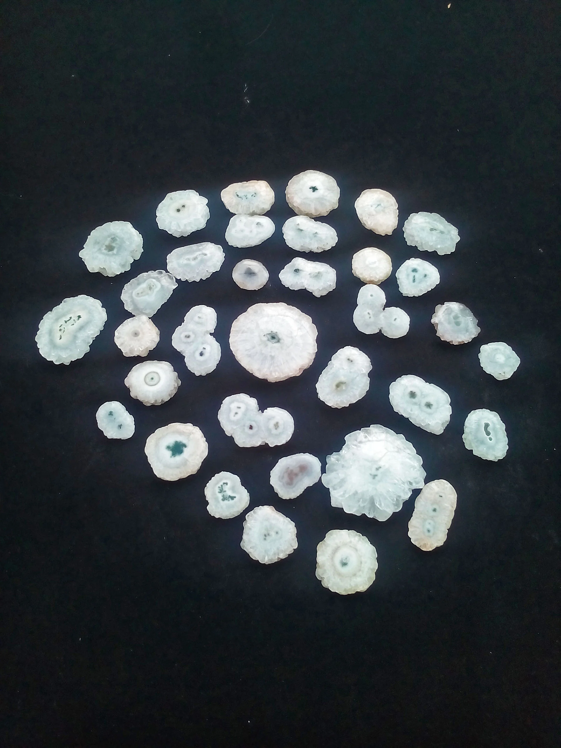 Cabuchoes Solar Quartz.jpg