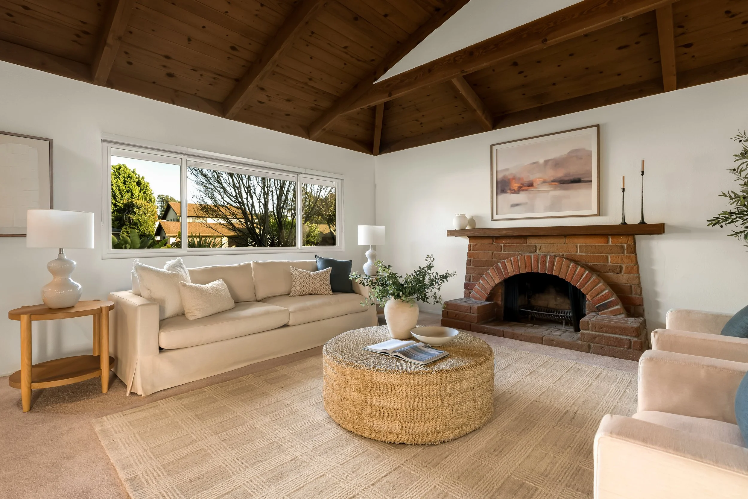 10-A7508360 copy.jpg